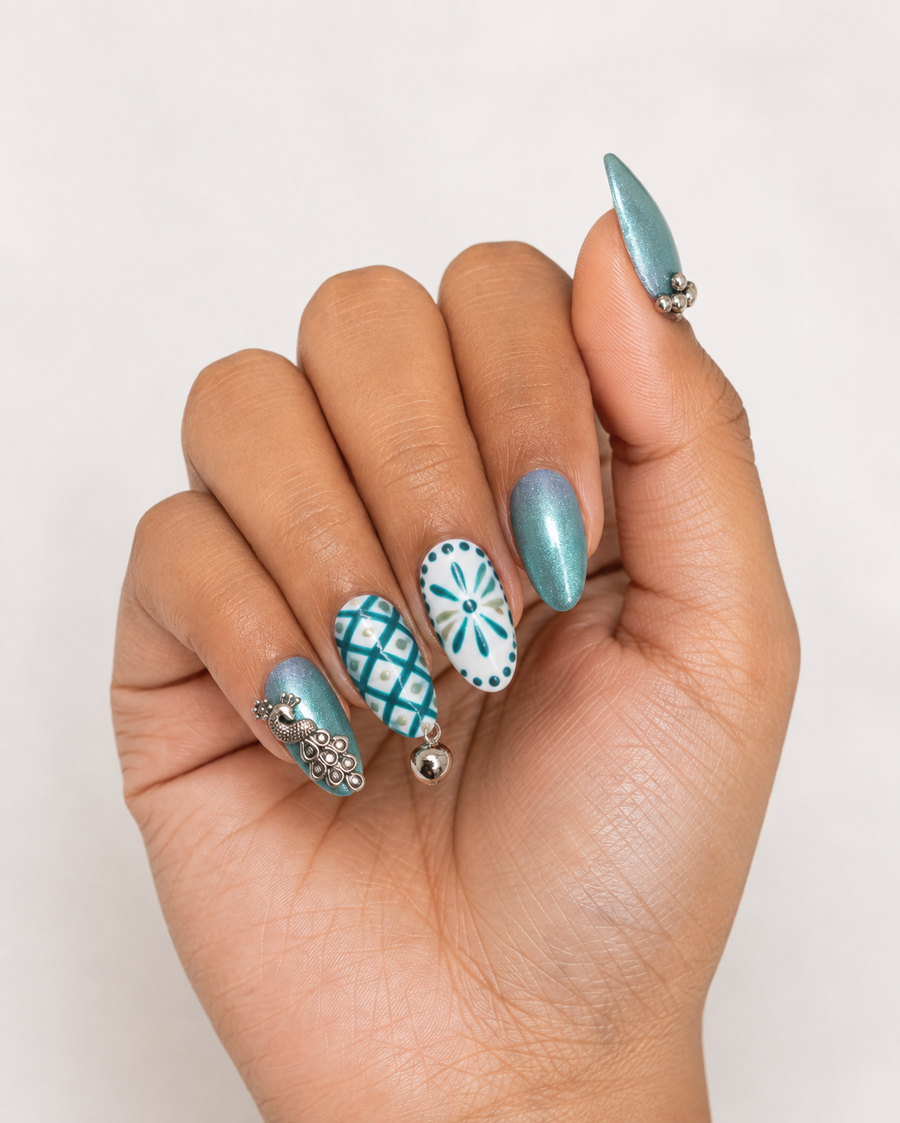 Mor Pankh Navratri Press-On Nails